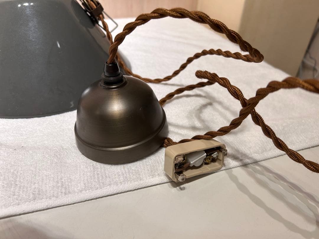 420 　Flame　galette enamel　琺瑯ペンダントライト　展示品