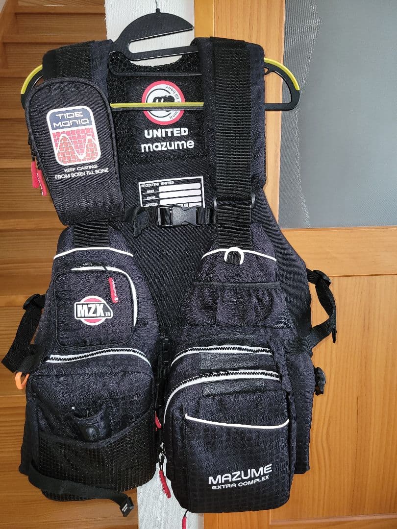 MAZUME EXTRA COMPLEX ブラックライフジャケット