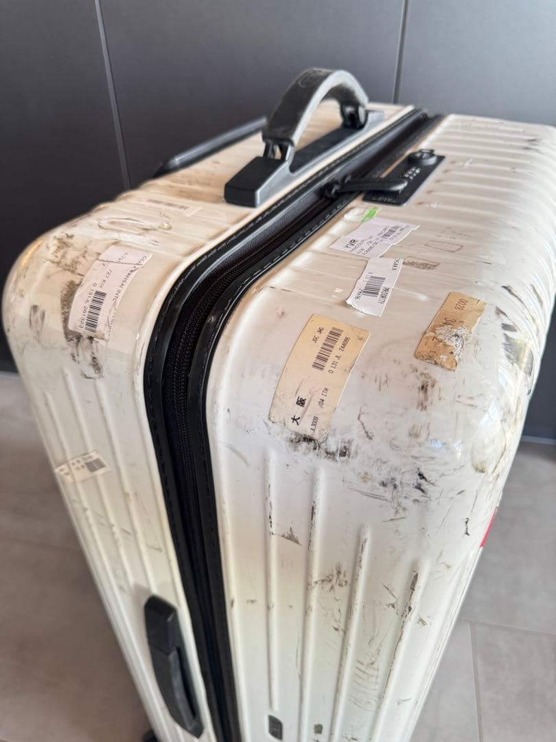 RIMOWA リモワ サルサエアー 4輪 ホワイト 84リッター