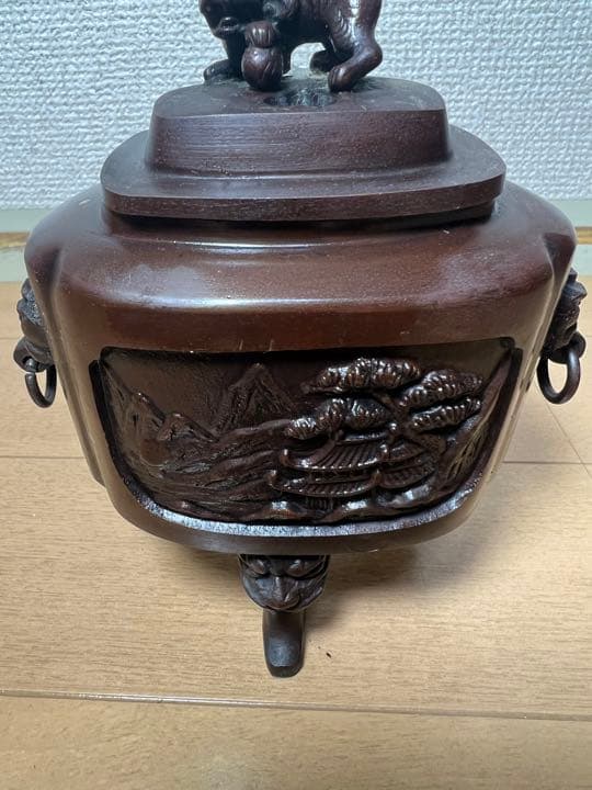 743銅製　獅子香炉