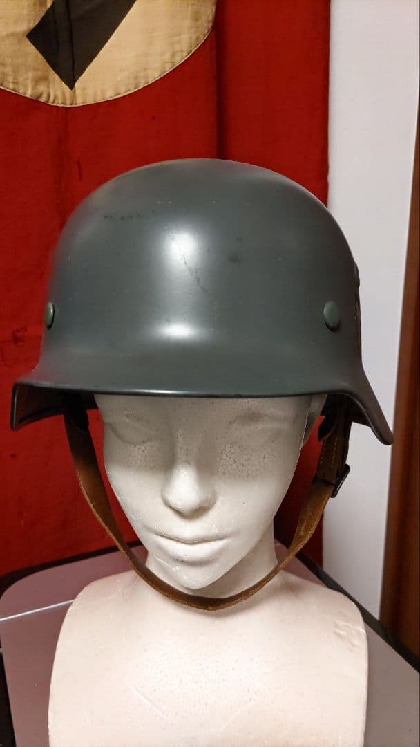 WW2ドイツ軍☆ドイツ陸軍М40ヘルメット（シェル64）実物？戦後品？