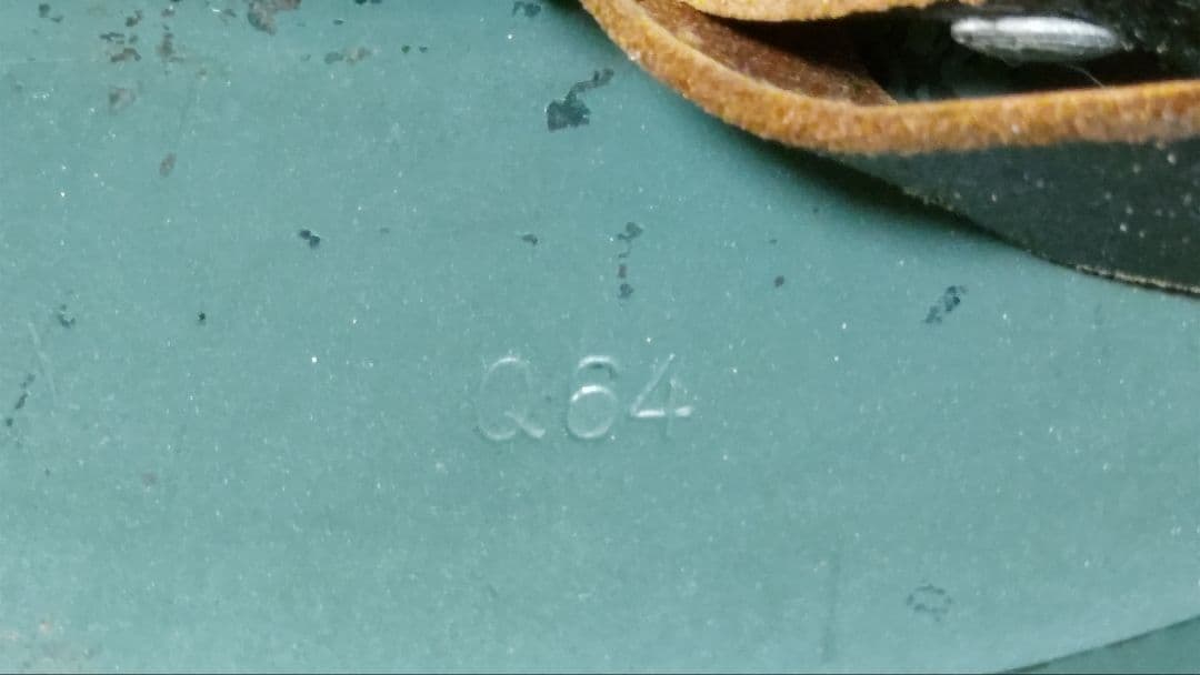 WW2ドイツ軍☆ドイツ陸軍М40ヘルメット（シェル64）実物？戦後品？