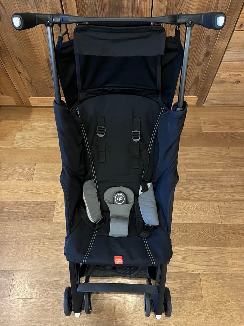 gb ブラック ベビーカー　POCKIT +