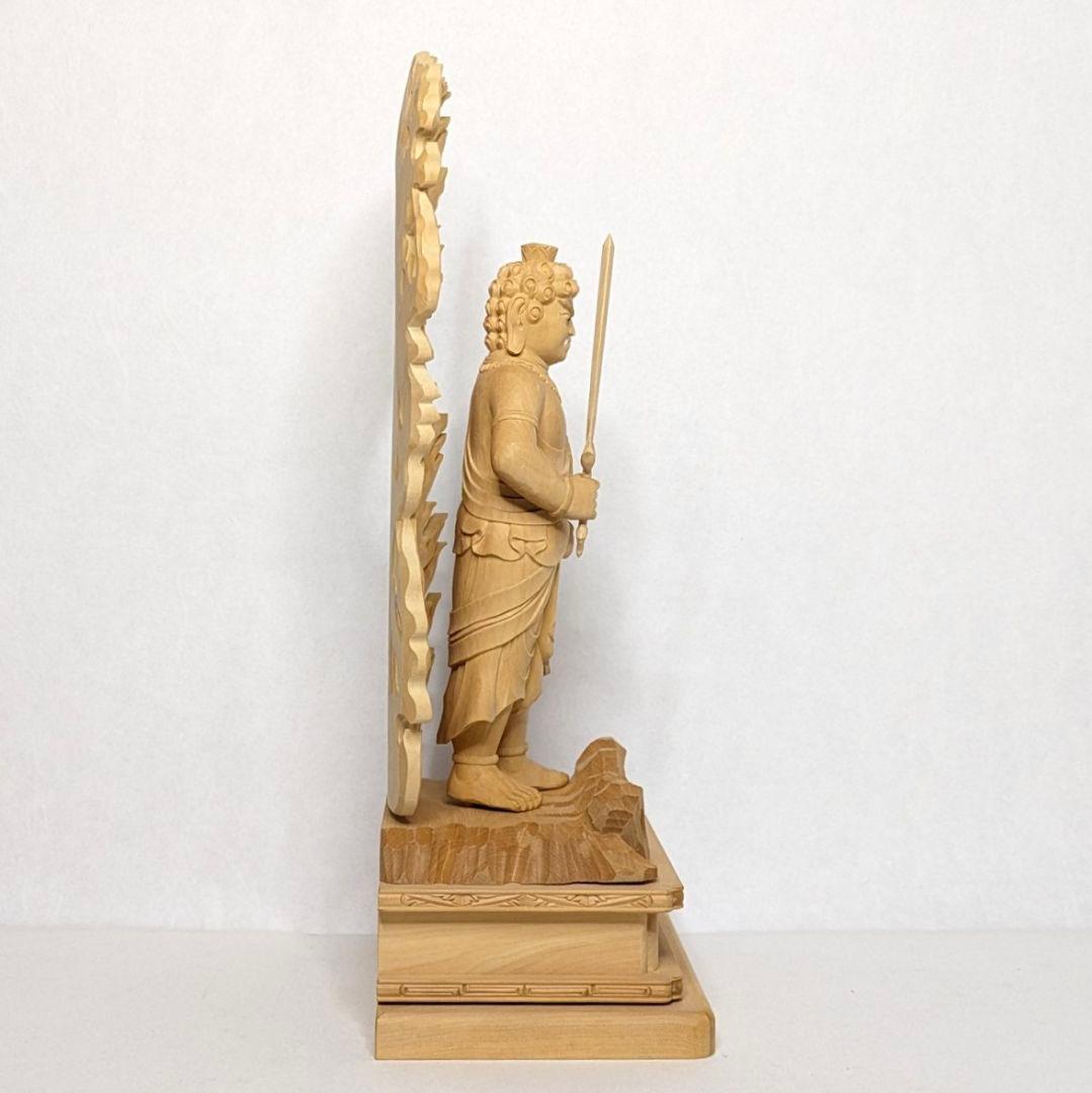 【さらに値下げ・新品】 不動明王　柘植　総高さ約25.5cm　上彫　不動　台座付