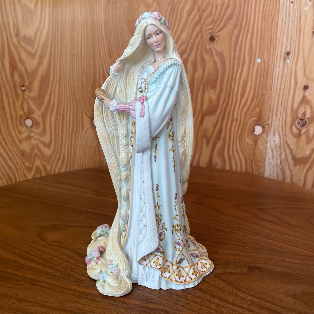 Lenox ラプンツェル　美しい陶器製女性像 花飾り　長い髪　日本製　レノックス