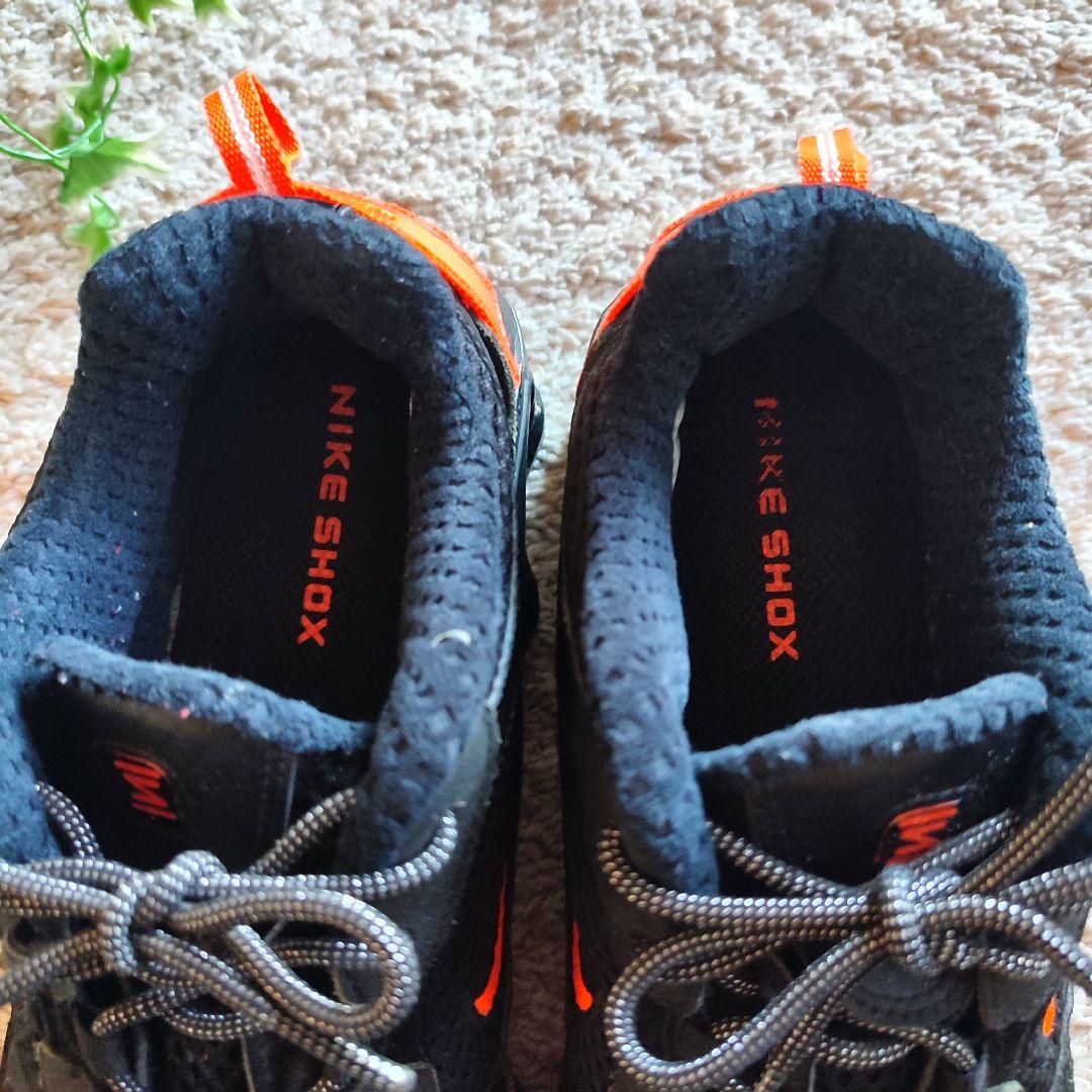 美品ナイキ ショックス ノヴァ 27cm CK2085-001ブラック×オレンジ