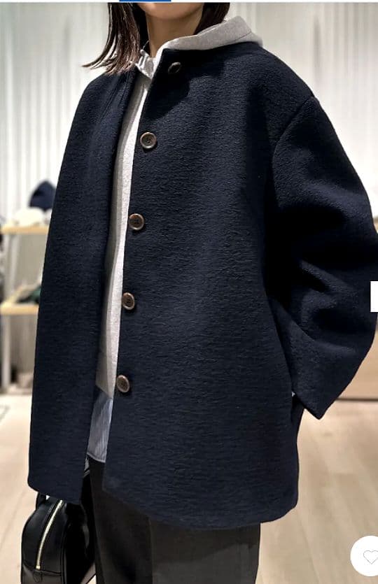 新品【UNFILO】ボンディングフォルムコート 濃紺 23区/iCB