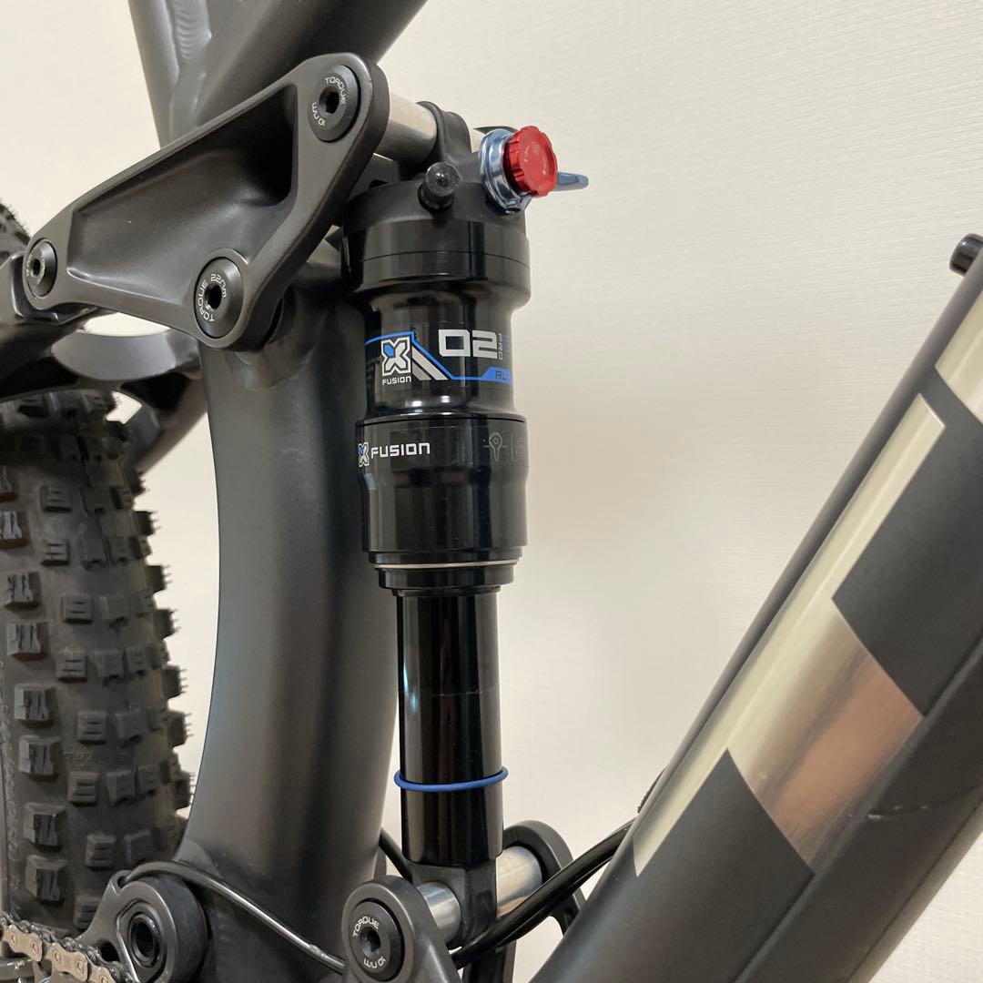 TREK FUEL EX5 29 Mマウンテンバイク フルサスブラック