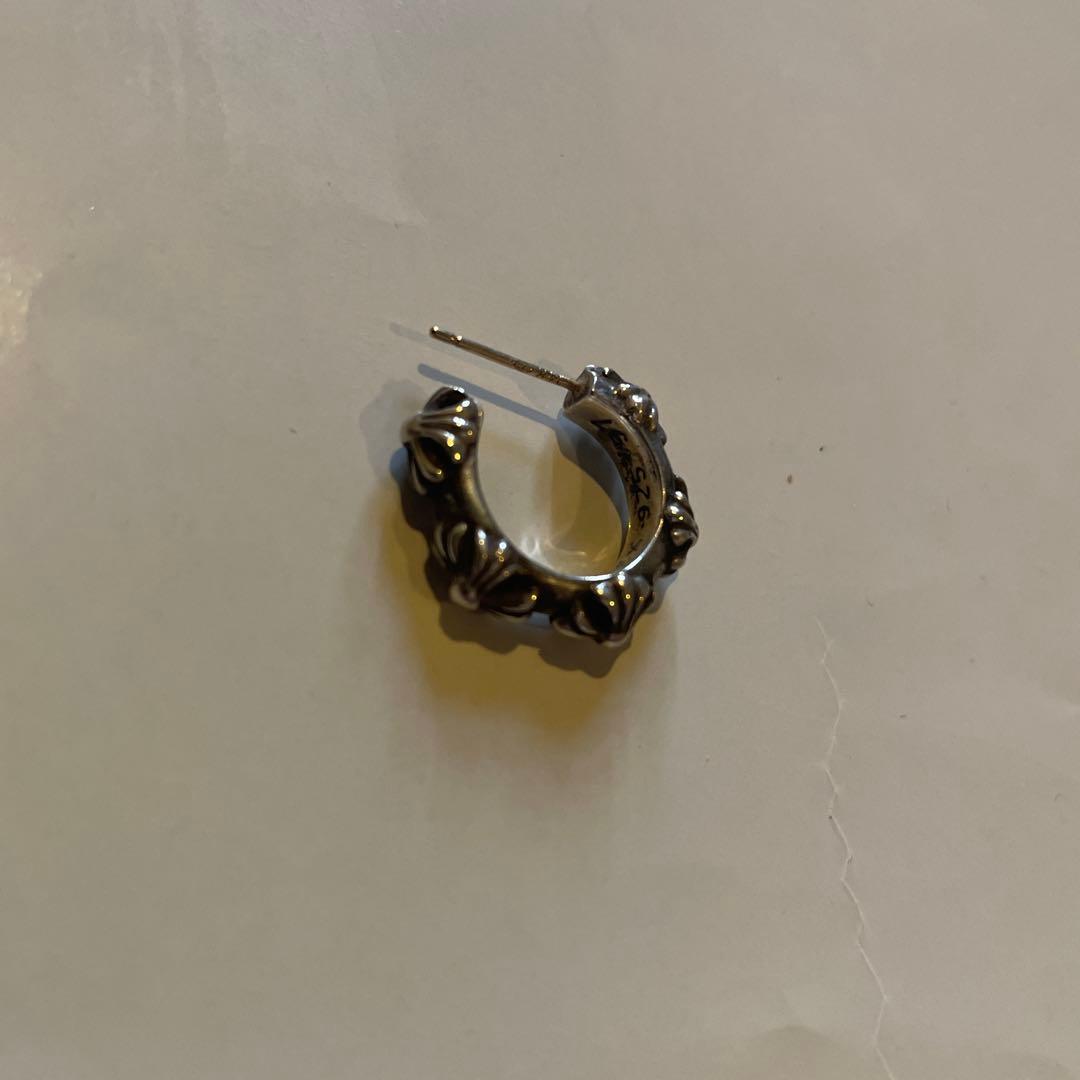 ⚠️キャッチとインボイスなし【値下げ要望可】 クロムCHクロスフープイヤリング