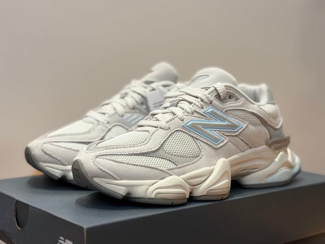 ア*ド様 人気モデル！New Balance U9060ZGA 22.5㎝ ニュ