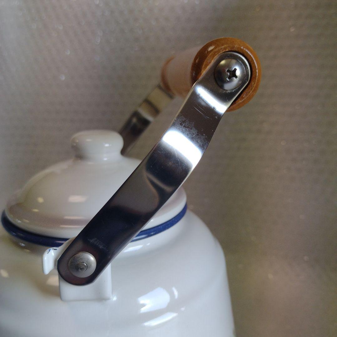 イマン　ビビアンローズ　ケルト　やかん　ホーロー