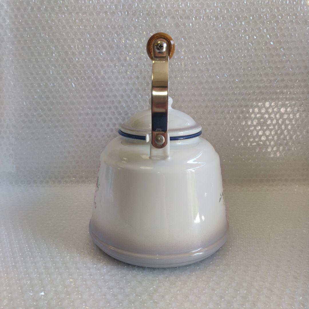 イマン　ビビアンローズ　ケルト　やかん　ホーロー