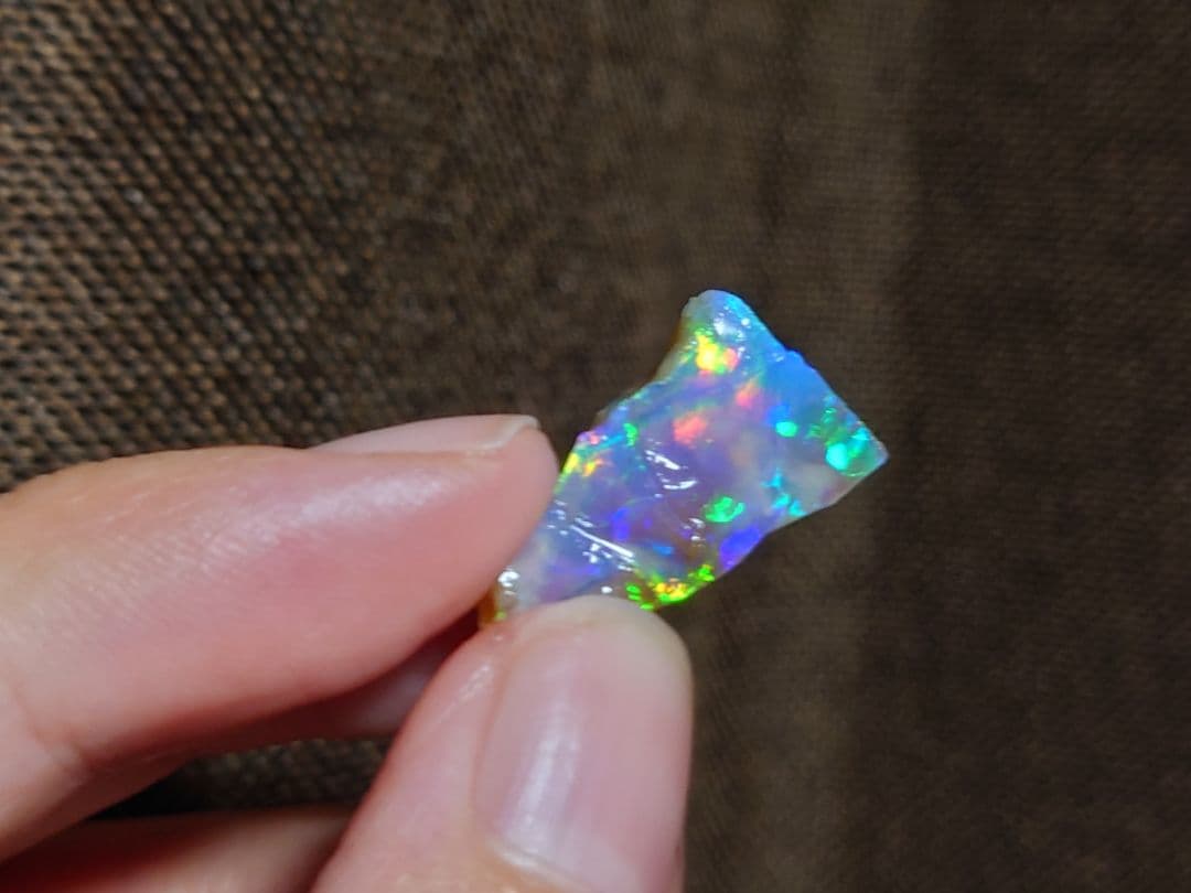 チョーク　エチオピアオパール　ウェロ産　鉱物標本　原石