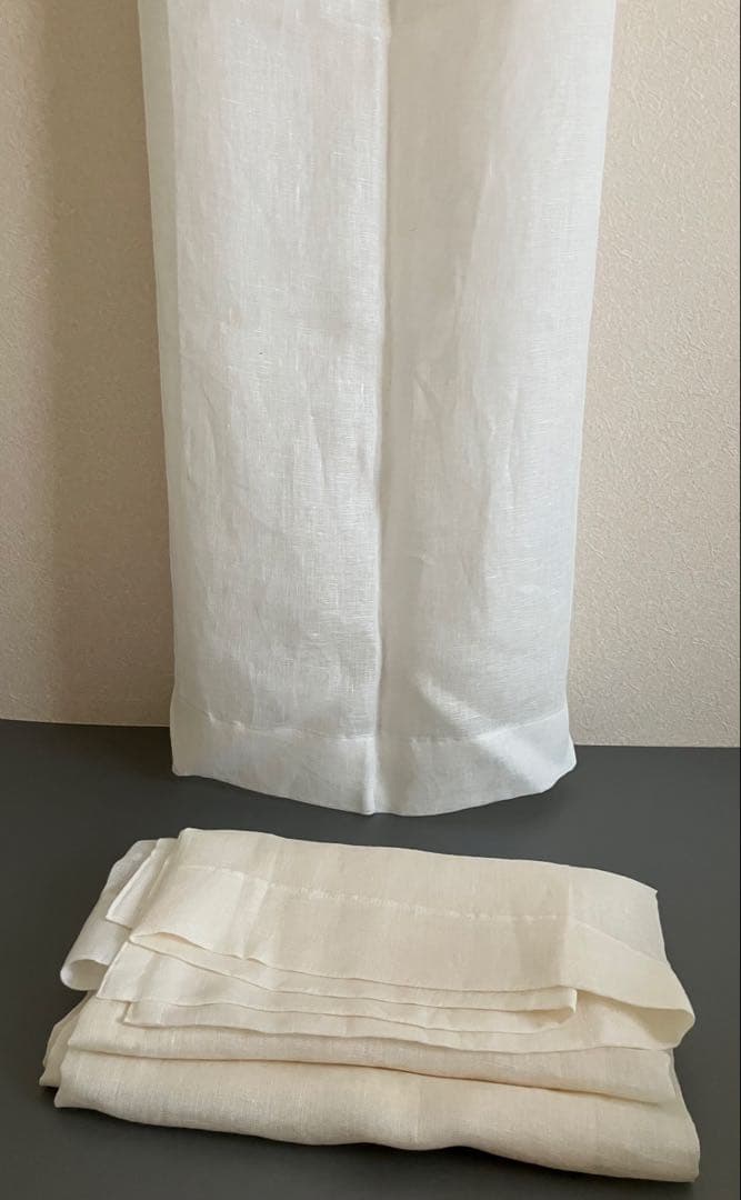 無印良品　ノンプリーツ　レースカーテン　麻ボイル２枚（定価３７０００円の品）