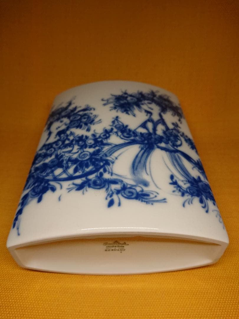 ビンテージ　ドイツ　花器　磁器　置物　インテリア　工芸品　美術品　A3463