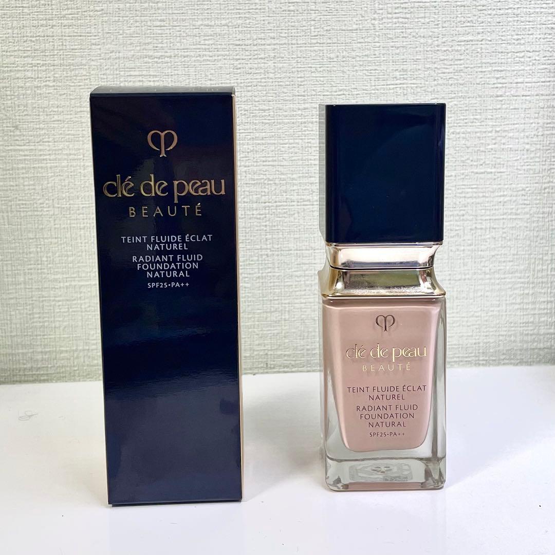 クレ・ド・ポー ボーテ タンフリュイドエクラ ナチュレル ピンクオークル10