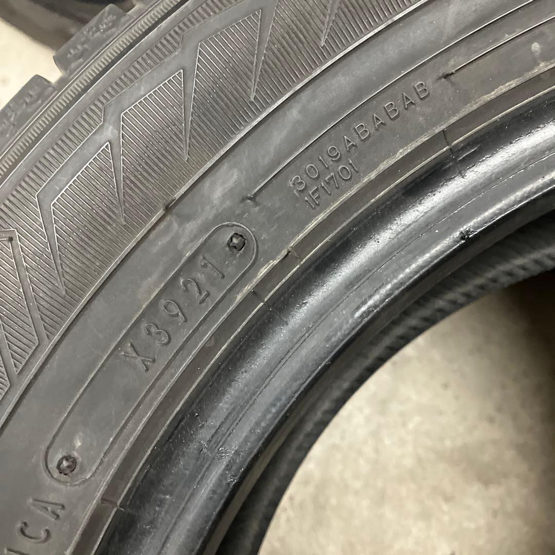 スタッドレスタイヤ185/60r15