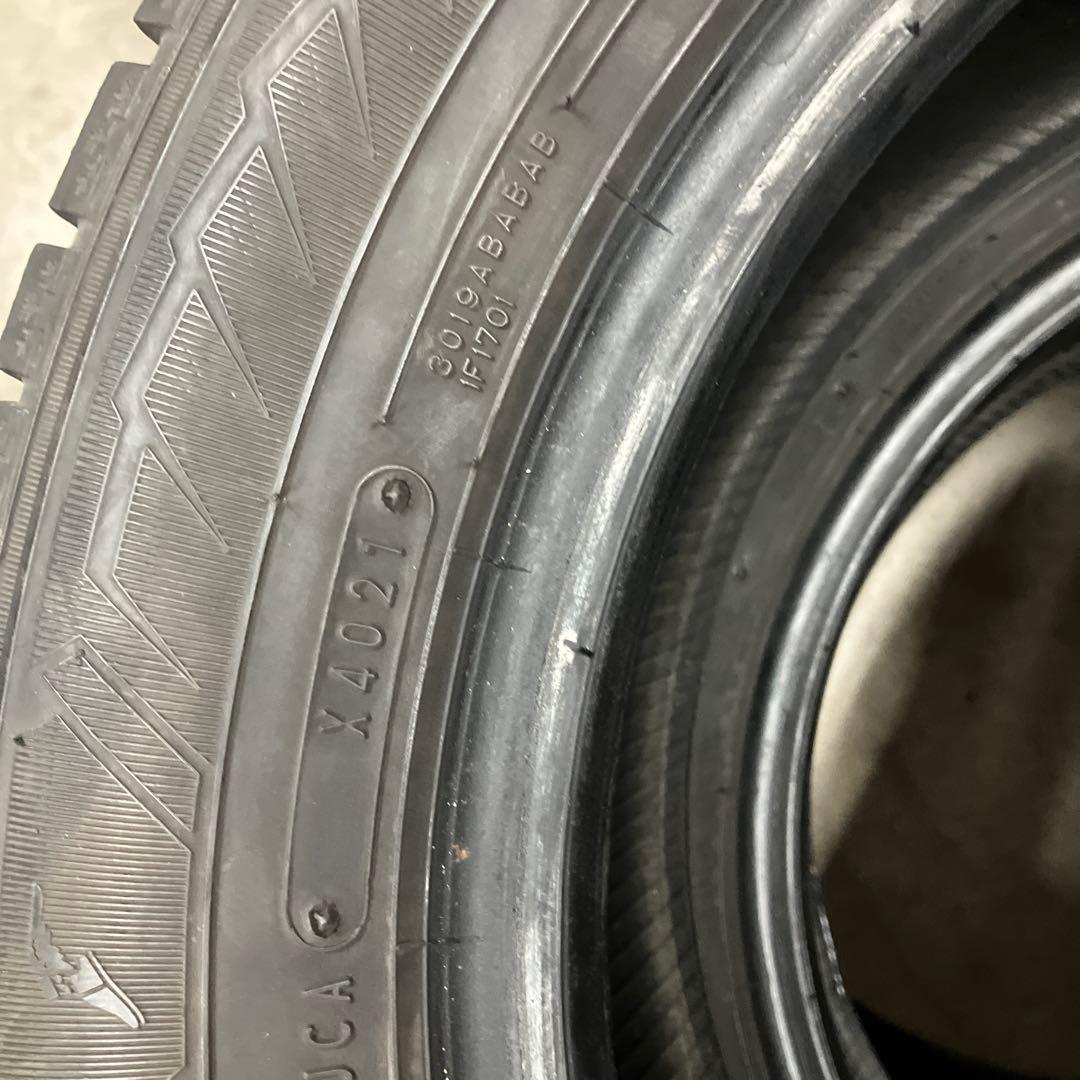 スタッドレスタイヤ185/60r15