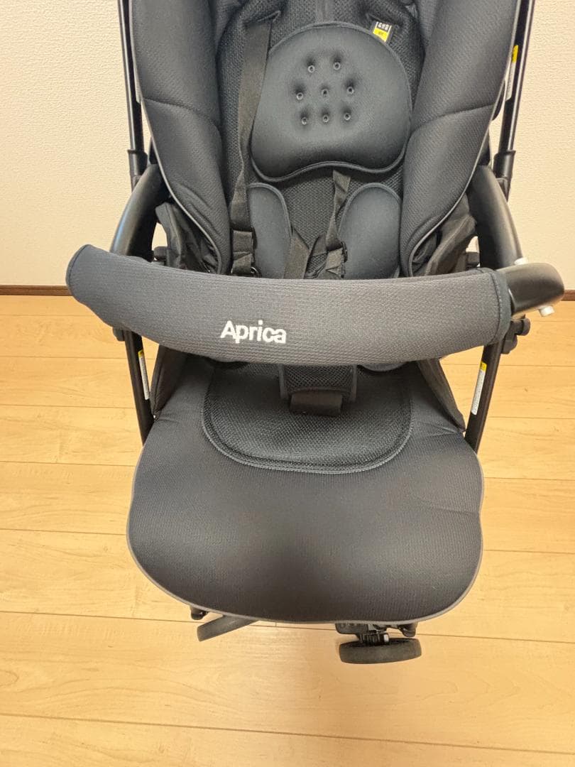 【極美品】Aprica ベビーカー ラクーナクッション アップリカ AF