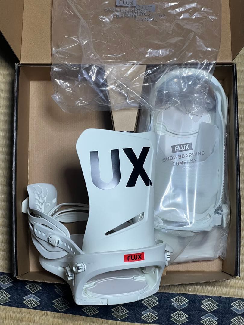 【未使用】保証書付きFLUX DS Mサイズ ビンディング バイン フラックス