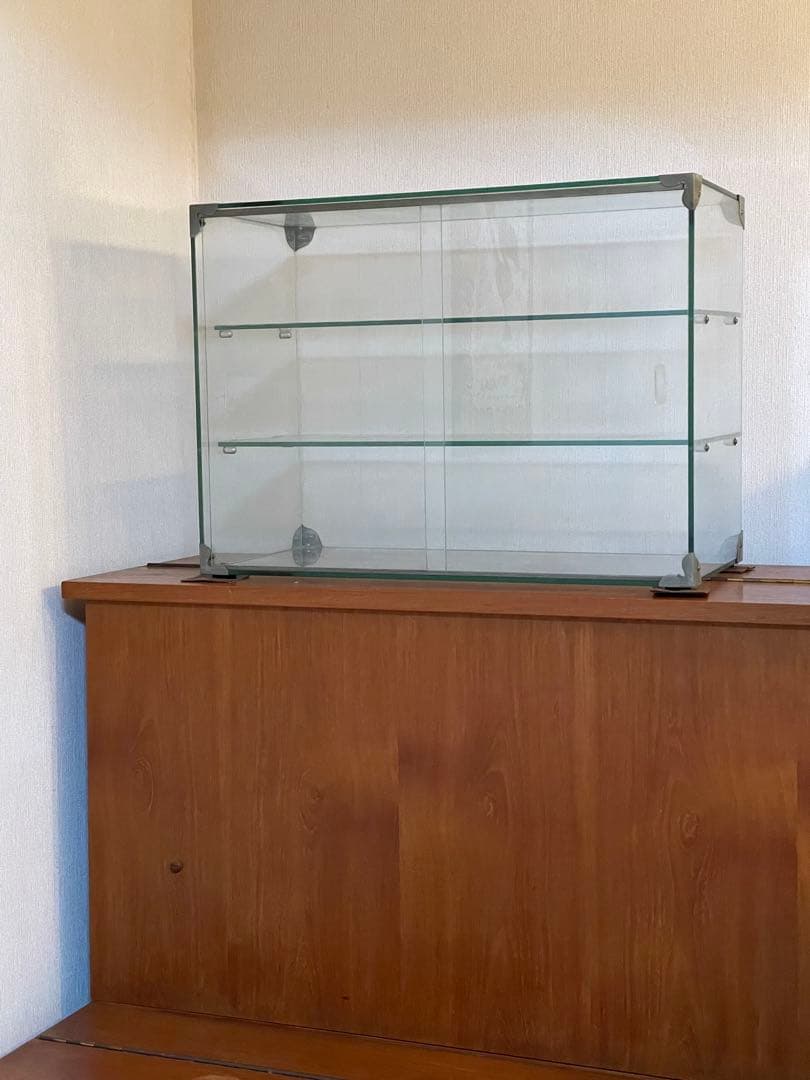 3段 ガラスケース　アンティーク　レトロ