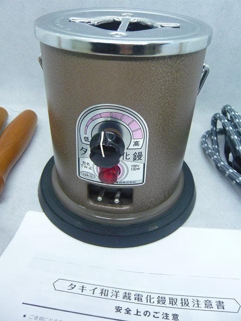 Adèle　 美品未使用　タキイ和裁電化鏝　和裁こて　 和裁コテ　鏝２本付