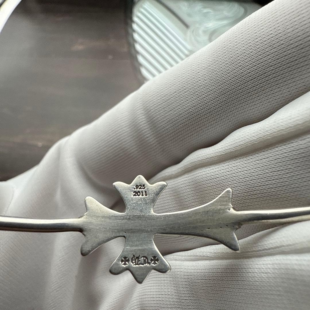 クロムハーツ SKINNY TNY クロス バングル 鑑定済み