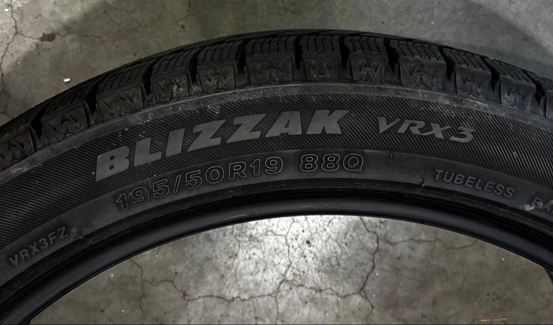 ブリザック VRX3 195/50R19 2022年製