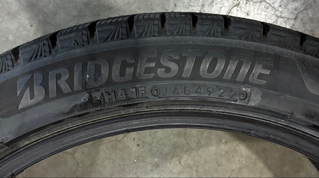 ブリザック VRX3 195/50R19 2022年製