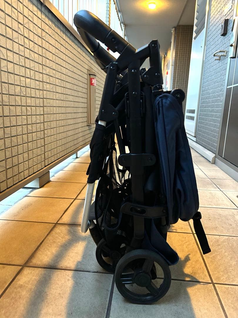 ココロンツイン　横型　二人乗り　ベビーカー　双子用　２人乗り