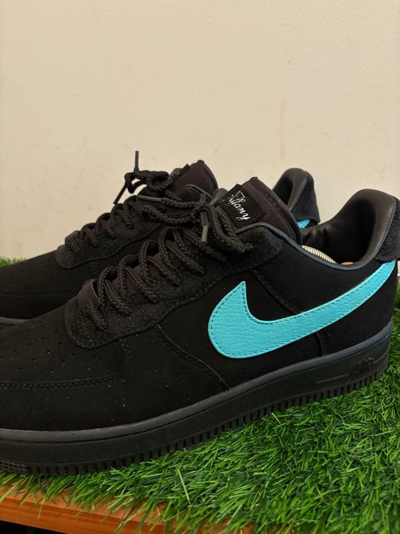 Nike Air Force 1 ブラック/ティファニーブルー