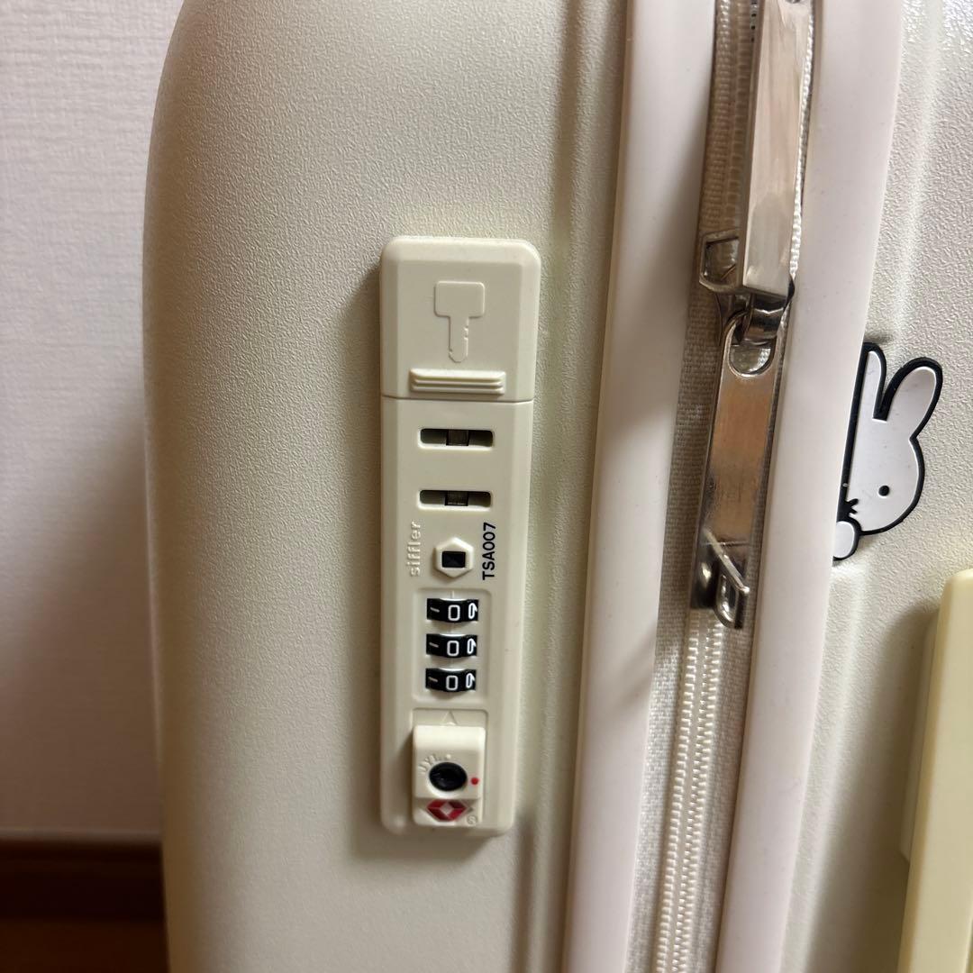 ミッフィー キャリーケース