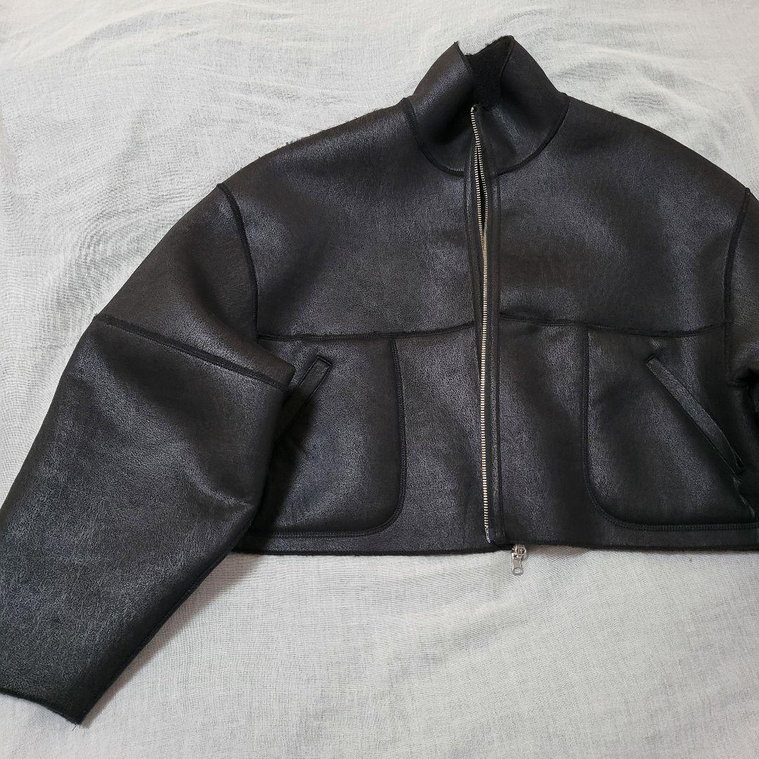 美品☆KBF 2025AW リバーシブルボア短丈ジャケットブラック