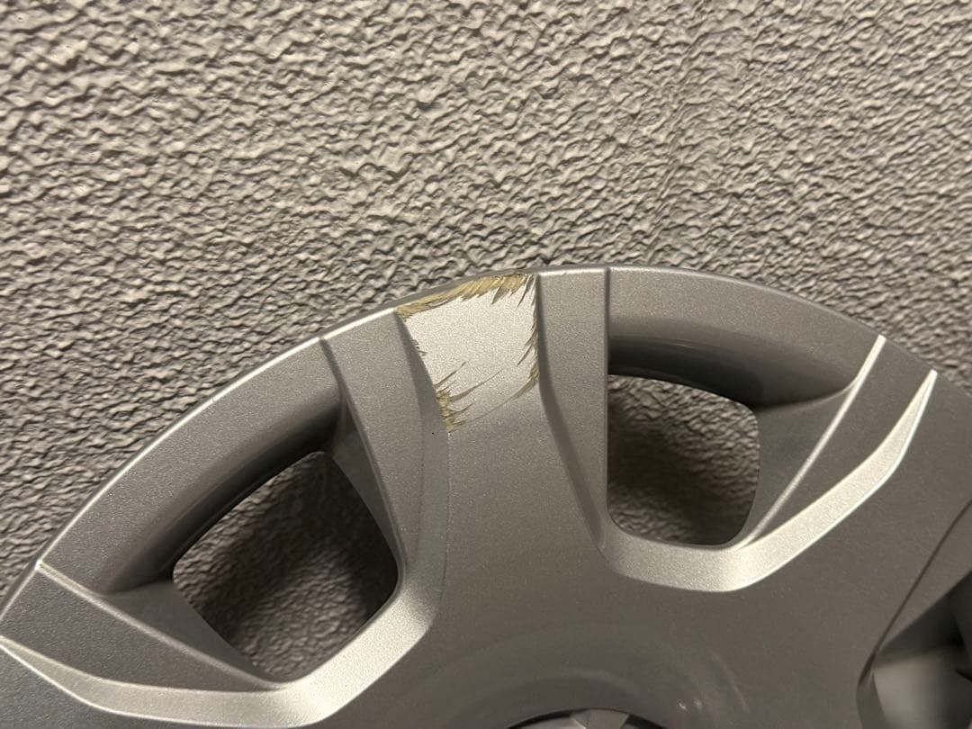 ハイエース純正ホイール付き ダンロップスタッドレス4本セット 直接引き取りのみ