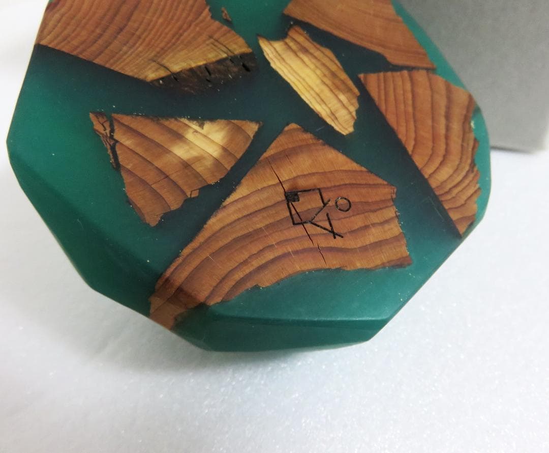 新品 ikkaku mosaic. × KI-no レジン ウッド オブジェ