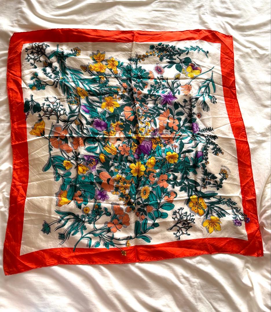 マニプリ 花柄 シルクスカーフ 80×80