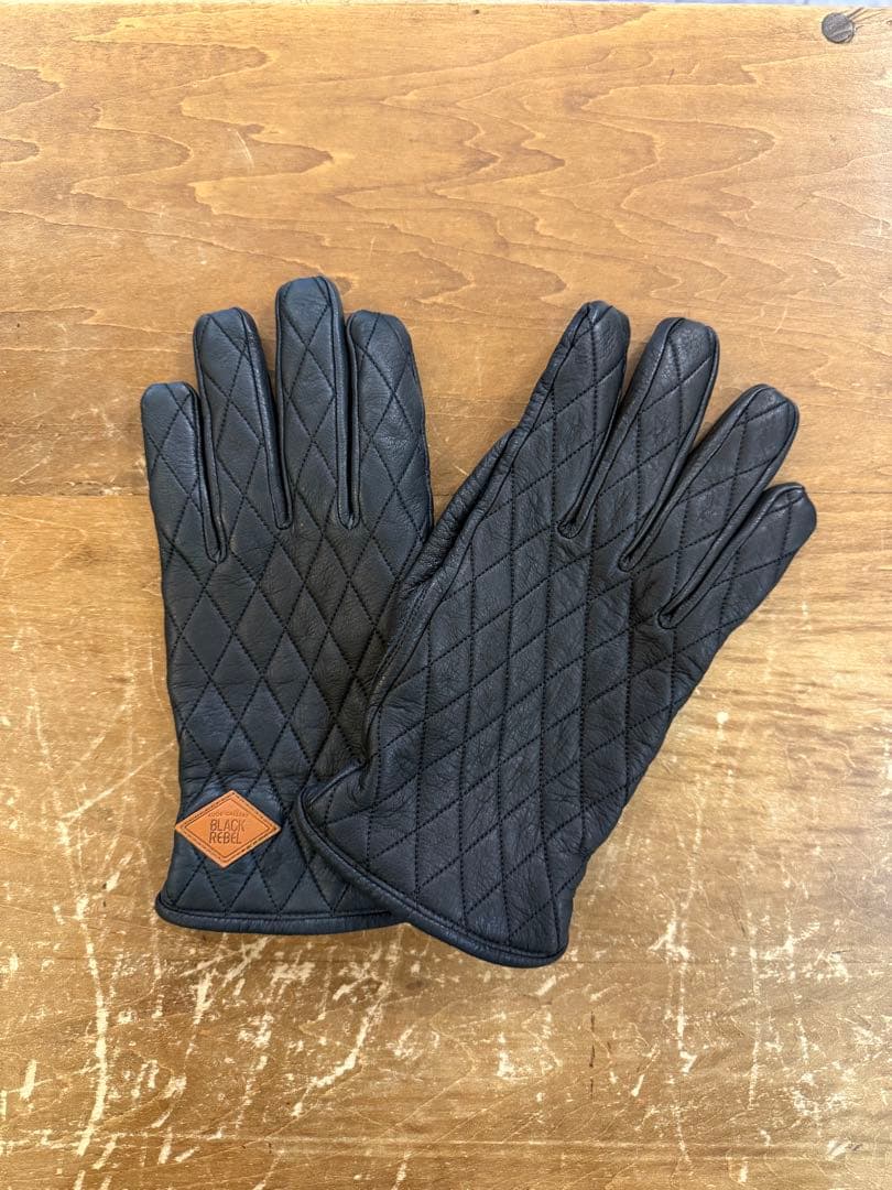 Rude Gallery Black Rebel 手袋 ブラック