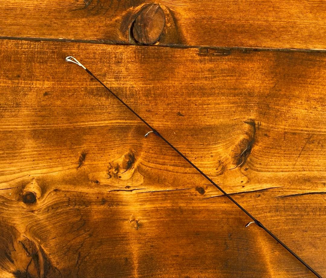 新品未使用　カーボンロッド　スピニング　662UL バスロッド　ウッドグリップ