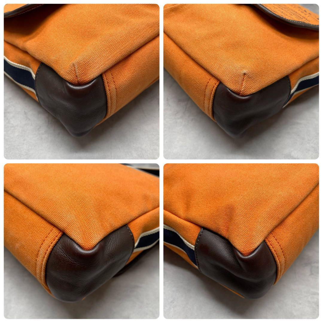 バッグ COACH Orange Canvas Leather Messenger