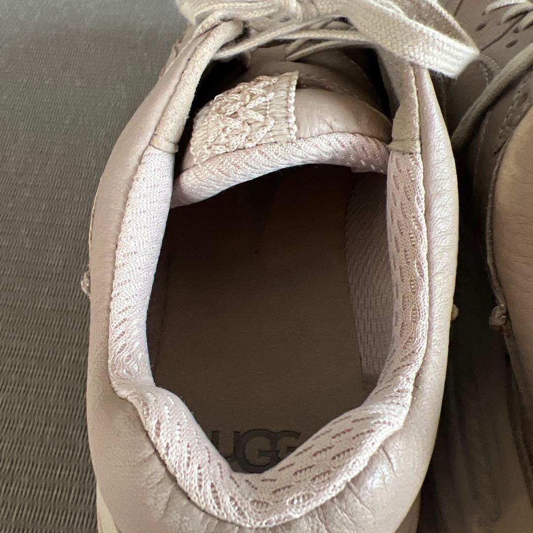 UGGレザースニーカー　M CA805 X LACE LOW SILT