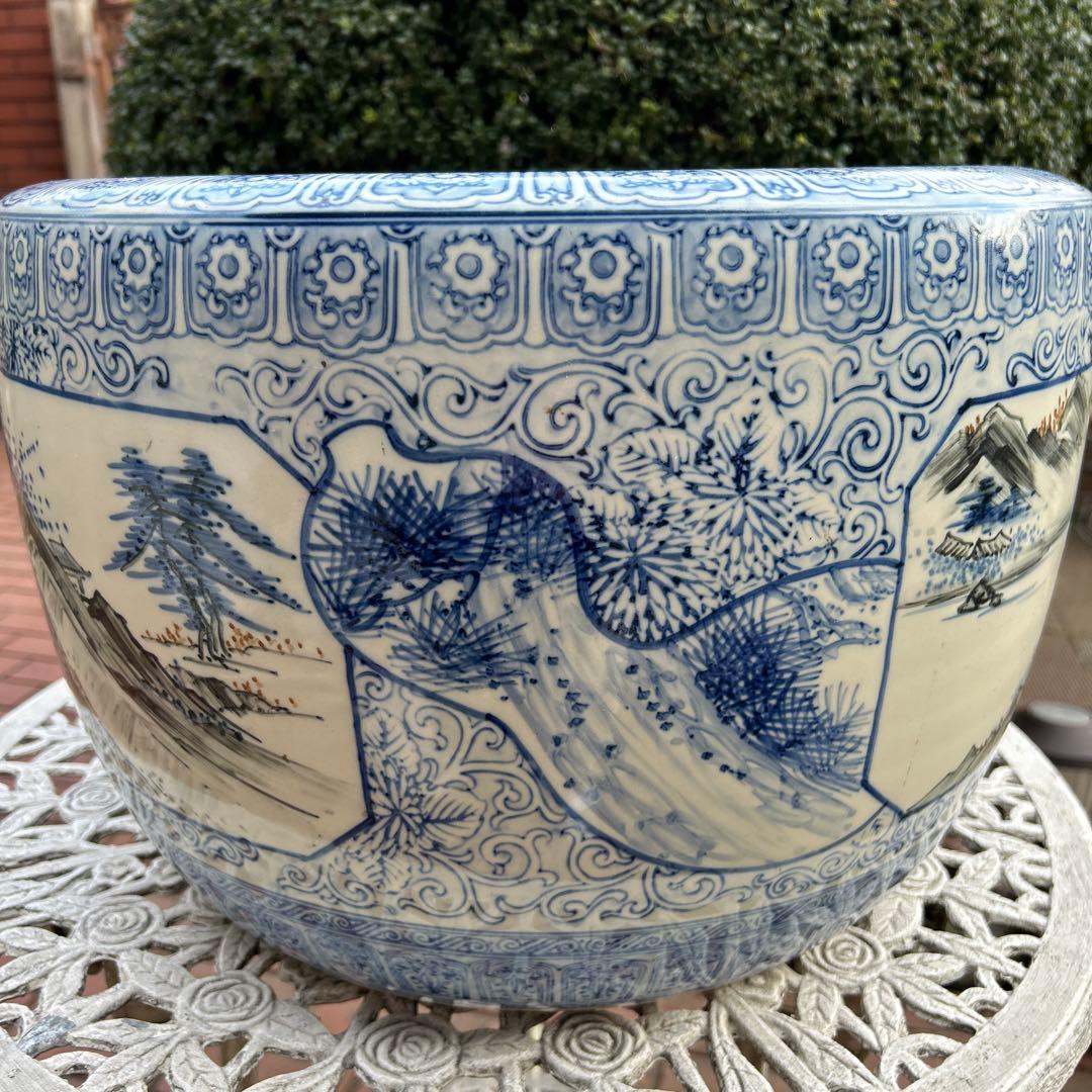 中国骨董50年旧蔵【染付手絵龍、松、山水紋窓絵大鉢火鉢金魚鉢睡蓮鉢水槽に兼用 】