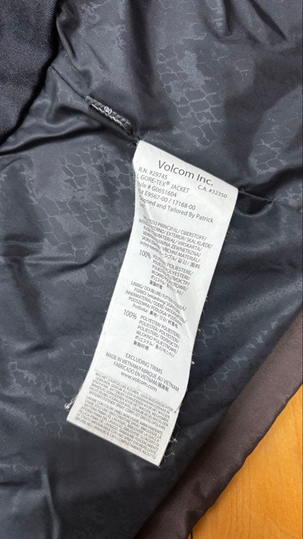 GORE-TEXゴアテックス　VOLCOM／ボルコム　スキー・スノーボードウエア