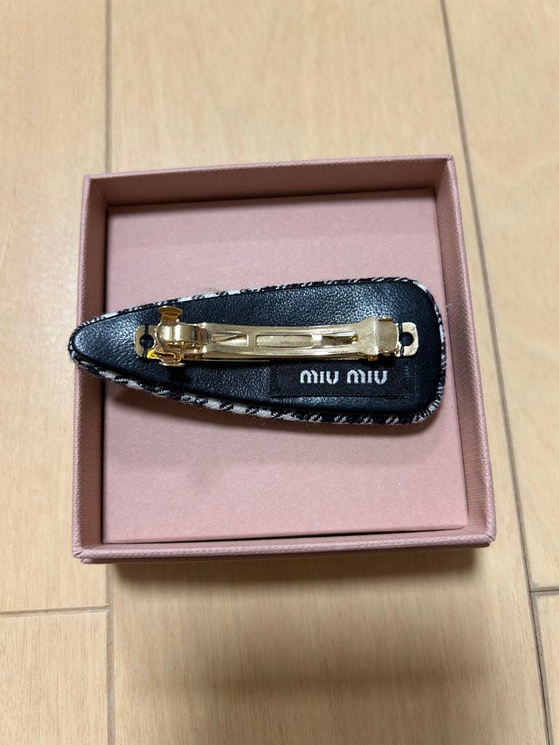 (まじむん)MIUMIU バレッタ 千鳥格子