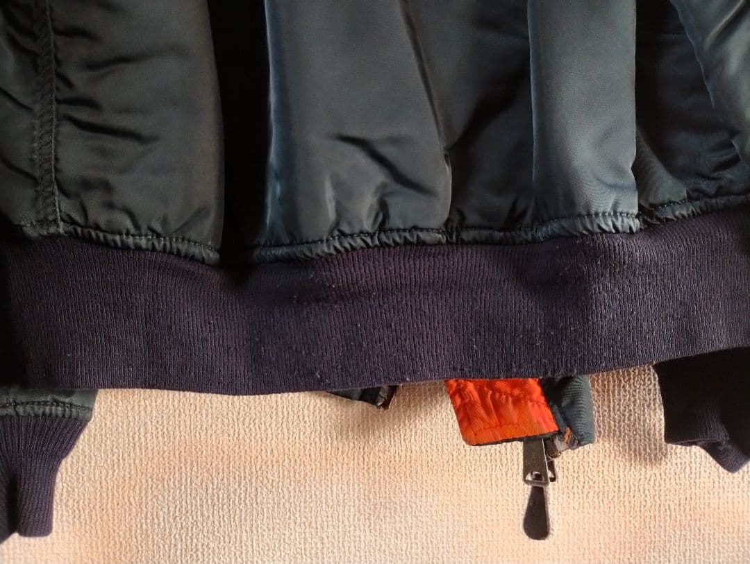 ALPHA INDUSTRIES　MA-1　ジャケット