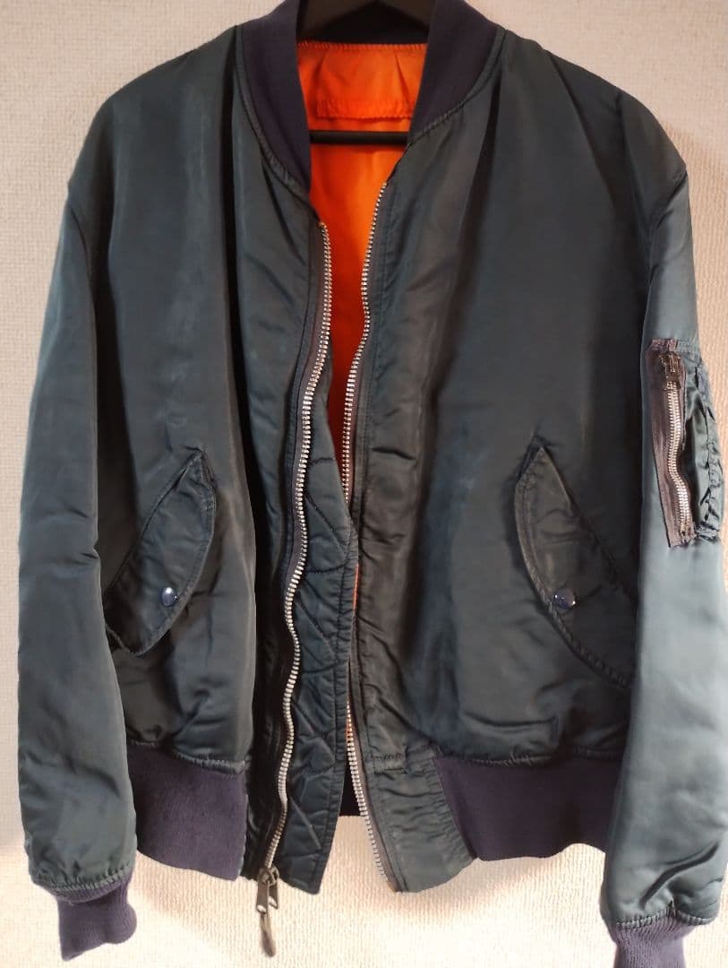 ALPHA INDUSTRIES　MA-1　ジャケット