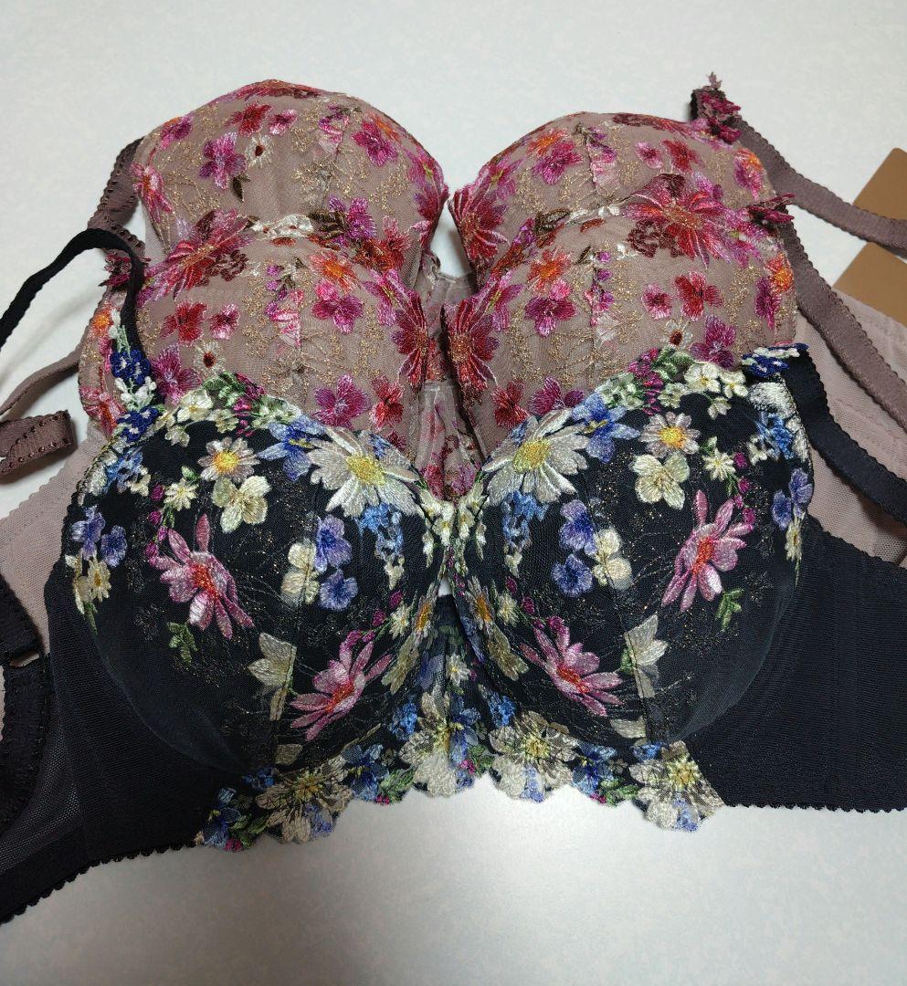 専用　Wacoal　wing レシアージュ　ブラジャーセット　E65