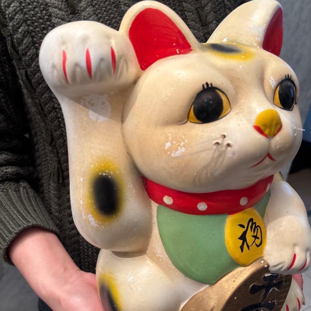 90年代ヴィンテージ手描きの瞳やまつ毛が美しく金運向上の招き猫