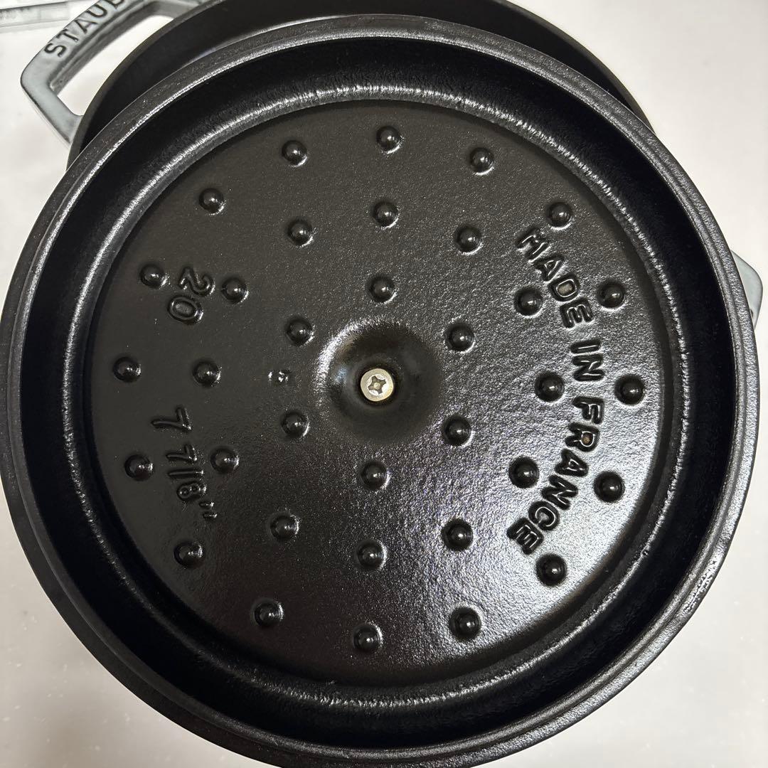 【美品‼︎】【匿名配送】【送料込】ストウブ　ココット　20cm