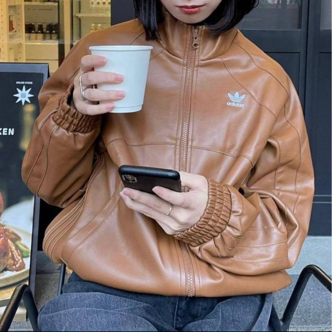 adidas レザージャケット