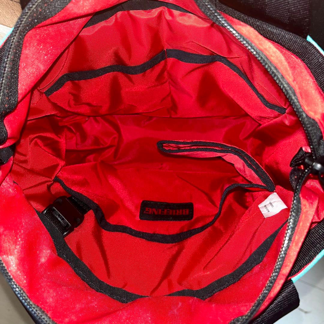 【極美品】BRIEFING ラウンドバッグ ホリデー ミントブルー